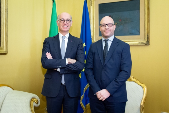 Il Presidente della Camera dei deputati, Lorenzo Fontana, ha ricevuto a Palazzo Montecitorio l'Ambasciatore del Belgio in Italia, S.E. Pierre-Emmanuel De Bauw.