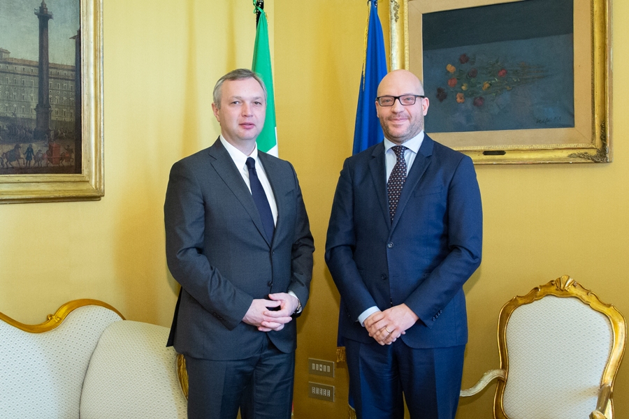 il Presidente Fontana con l’Ambasciatore d’Ucraina in Italia, S.E. Yaroslav Melnyk